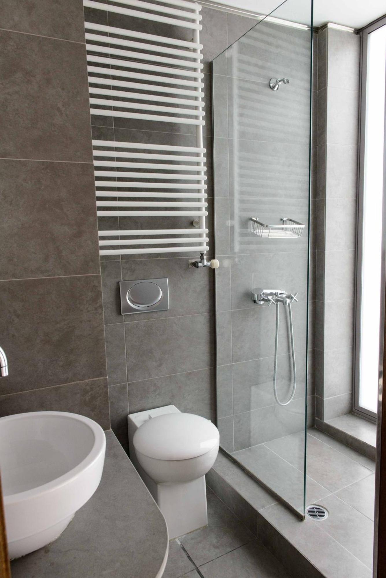 Bright Loft With Terrance - Next To Metro Kerameikos Apartamento Atenas Exterior foto